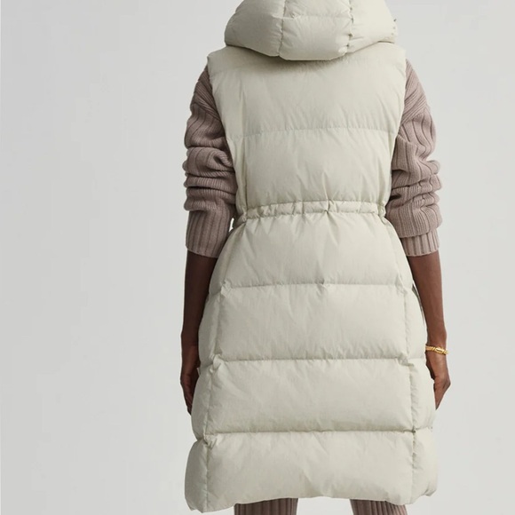 Varley Beige Puffer Vest - Picture 6 of 8